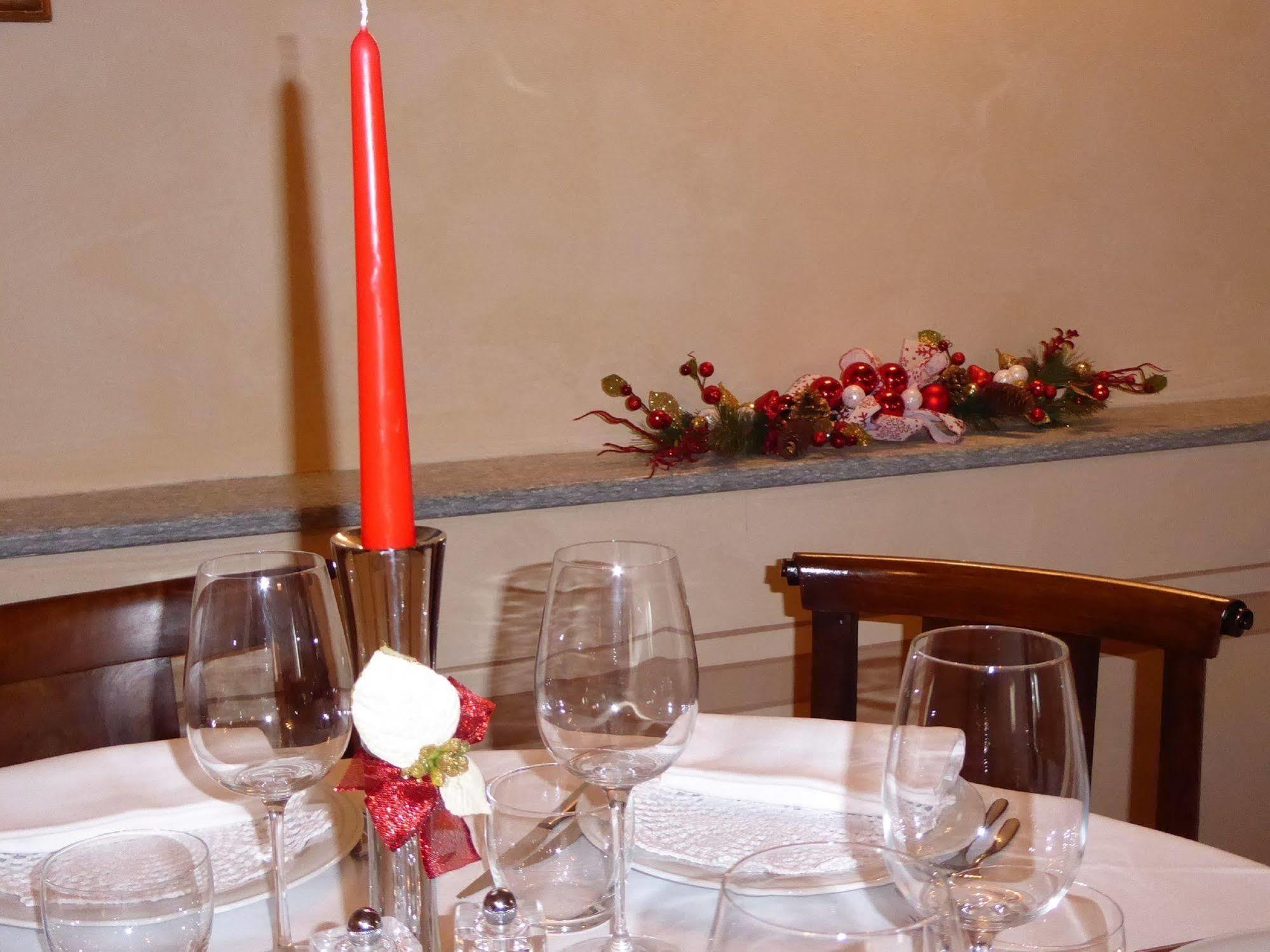 Antica Locanda San Pietro Govone Exterior foto