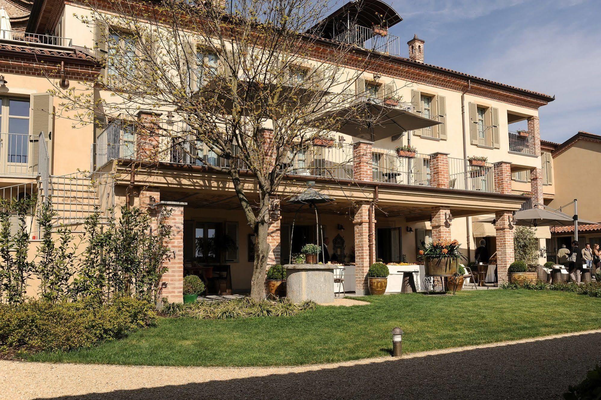 Antica Locanda San Pietro Govone Exterior foto